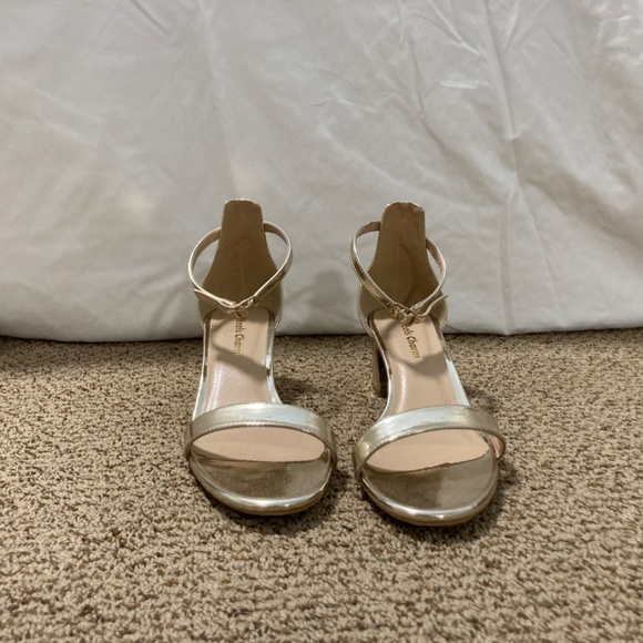 Golden block heels - Picture 2 of 5